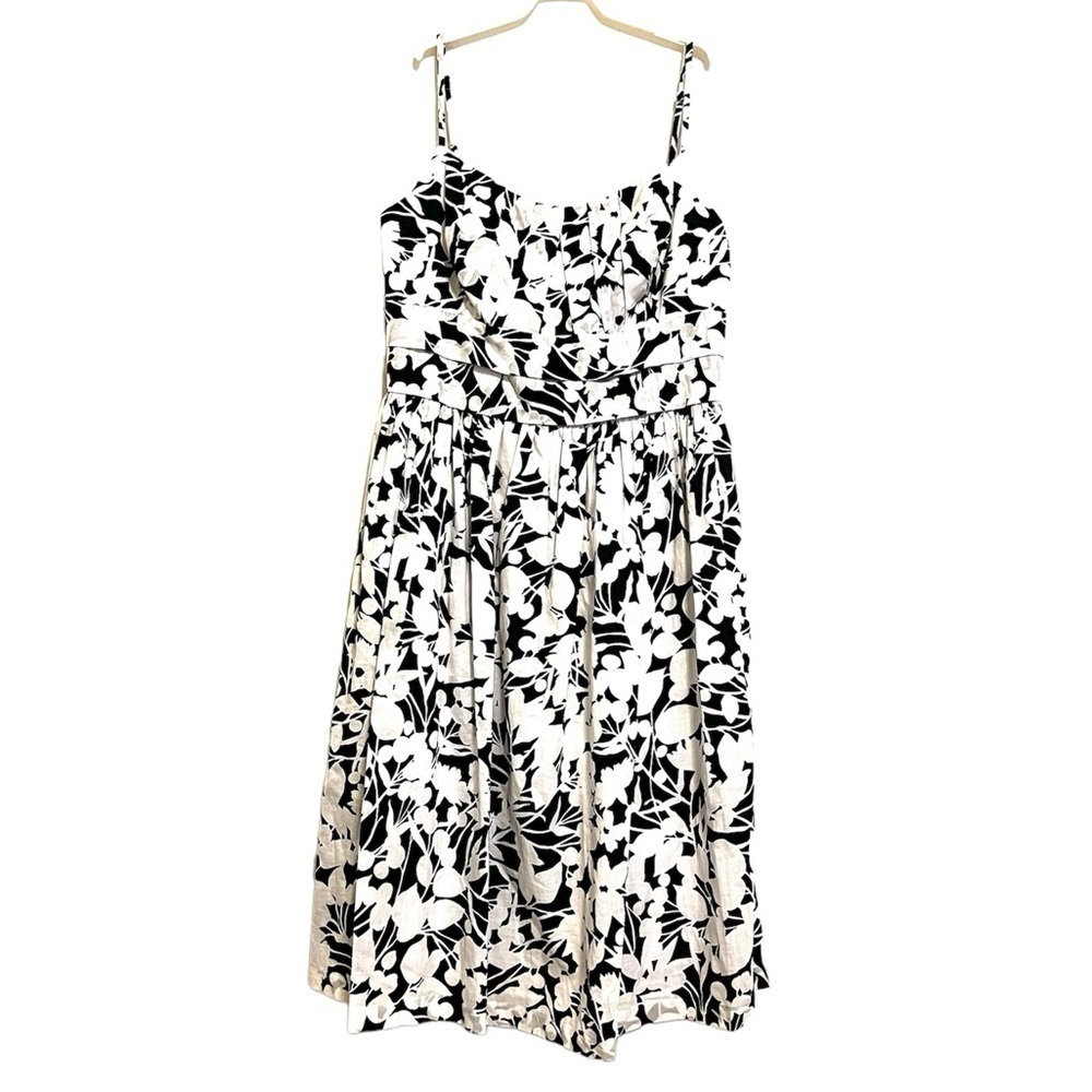 2/$30 New York & Company - Navy & White Floral Pleated Mini Dress